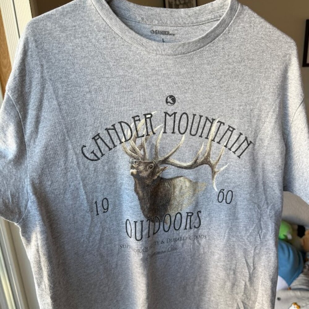 Gander Mountain gray buck t-shirt